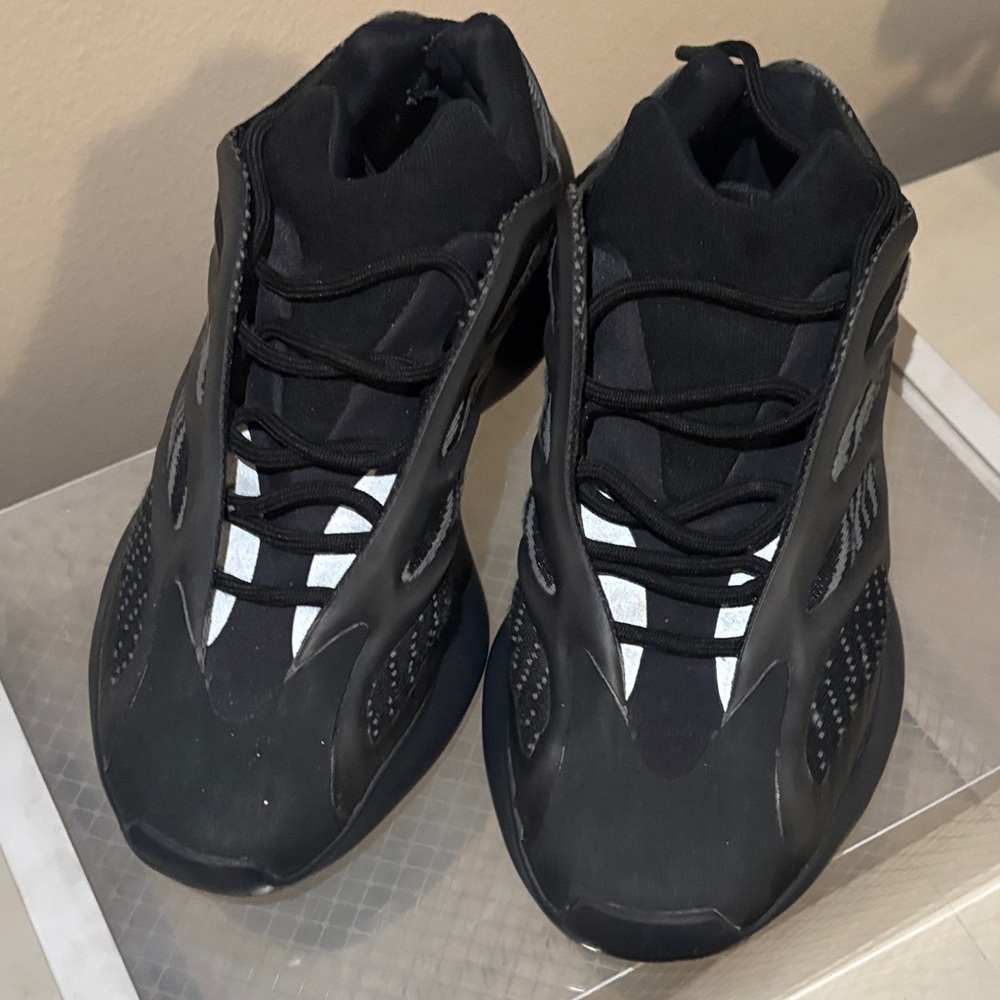 adidas Kids Black Low-Top Sneakers